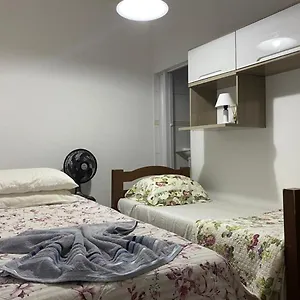 Gru Economico Com Quartos Individuais E Translado Pensión